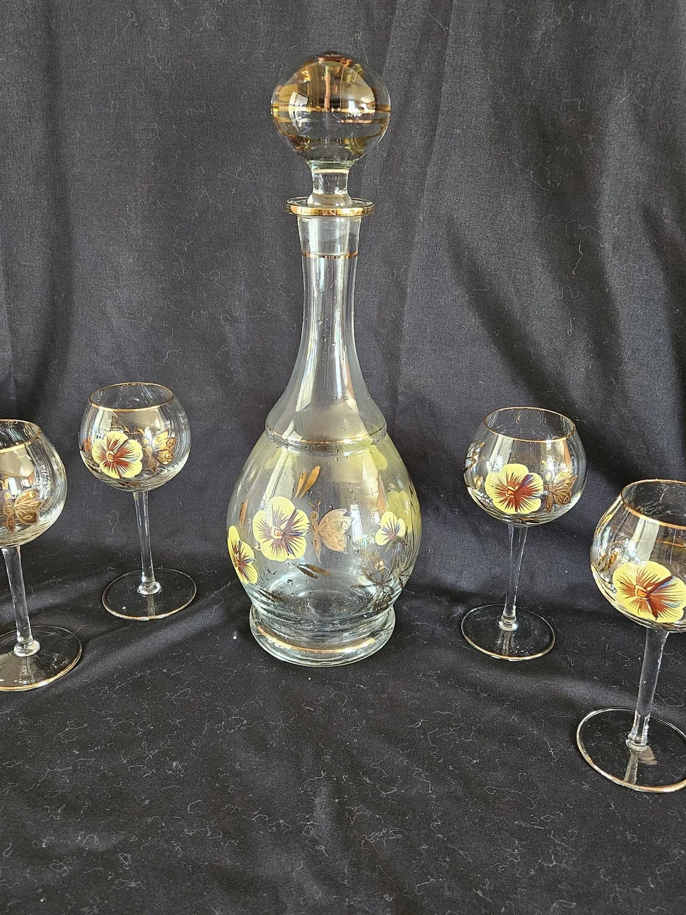 Vintag Romainia Hand-Painted Floral Glass Decanter With 5 Stem Glasses.